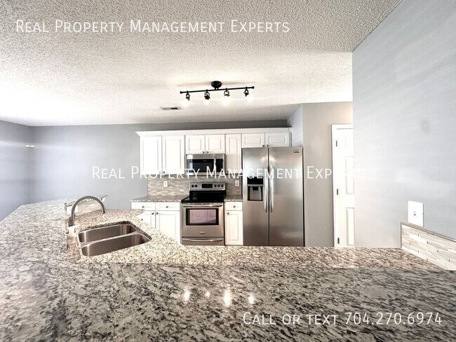 Photo - 7603 Rolling Meadows Ln