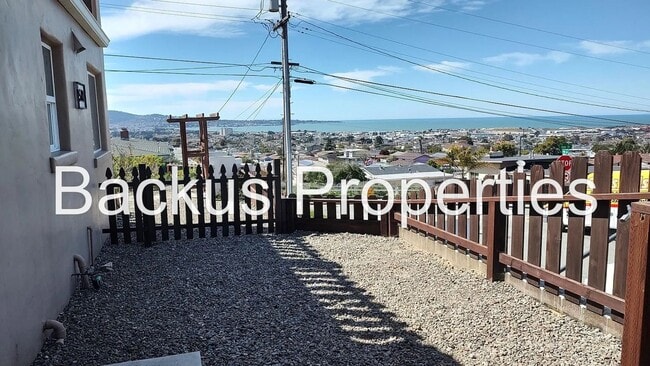 Photo - Wonderful partially furnished upper Seaside unit