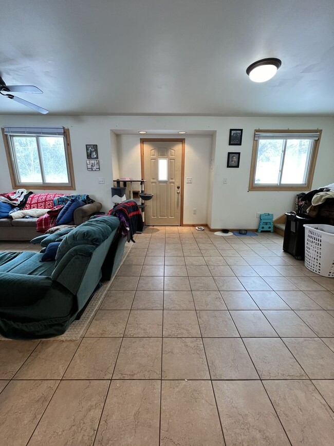 Photo - 1318 N 19th Ave E