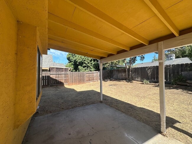 Photo - 2036 Sheldon Dr