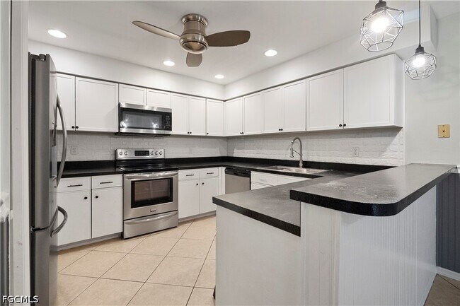 Photo - 6879 Pentland Way