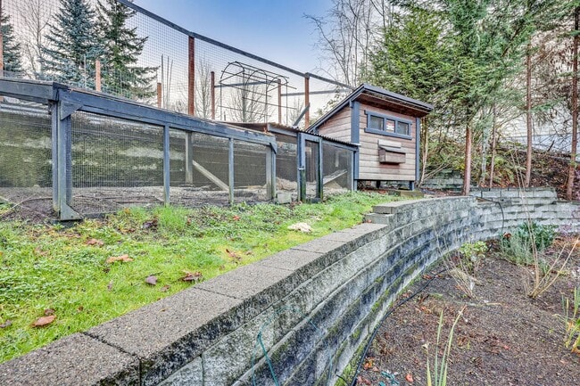 Photo - Beautiful Spacious Bainbridge Home