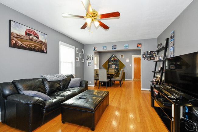 Photo - 5622 N Kenneth Ave