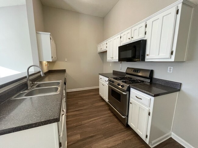 Photo - Adorable home in Ross Point Farms