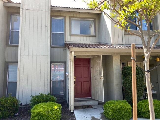 Photo - Large Condo near Freeway Access! Unit D