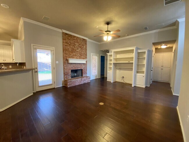 Photo - 1924 77th Pl
