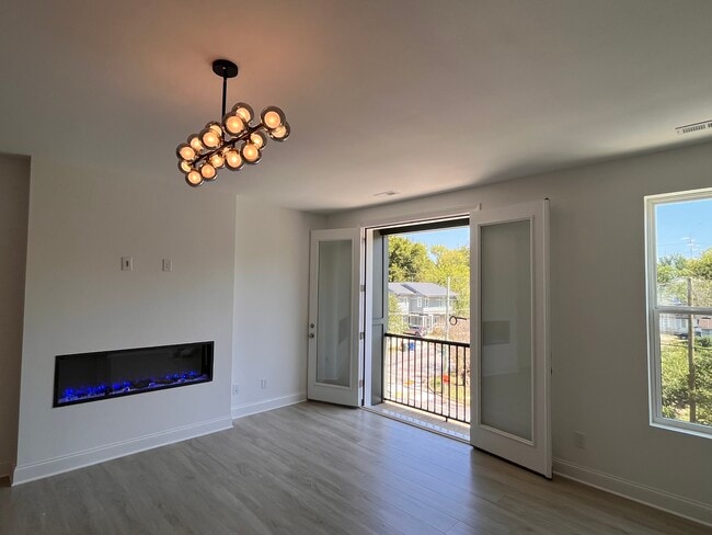 Photo - 1204 S Person St