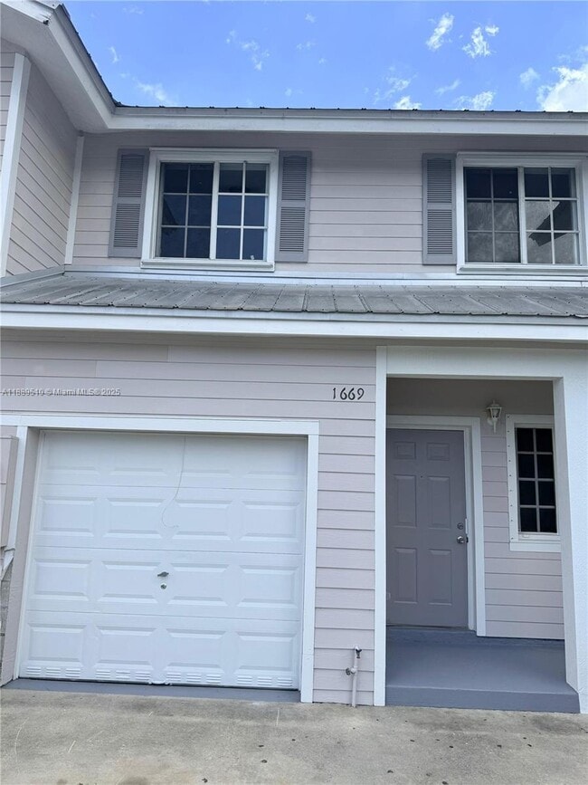 Photo - 1669 SE 9th Terrace