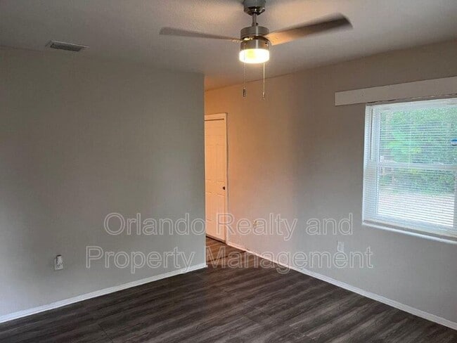 Photo - 1040 Avondale Ave