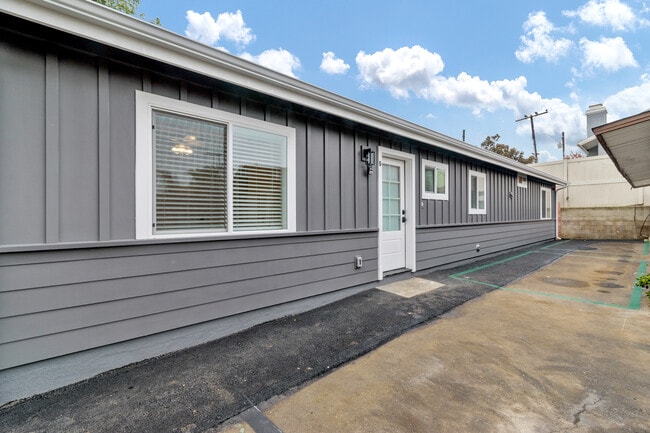 Photo - 2674 Elden Ave.