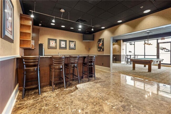 Photo - 1280 W Peachtree St NW Unidad 3313