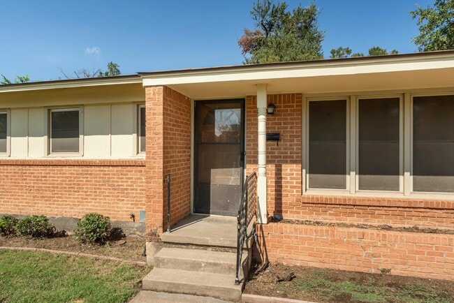 Photo - 4300 Hughes Dr