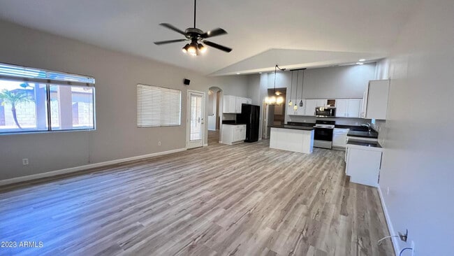 Photo - 495 N Bluejay Dr