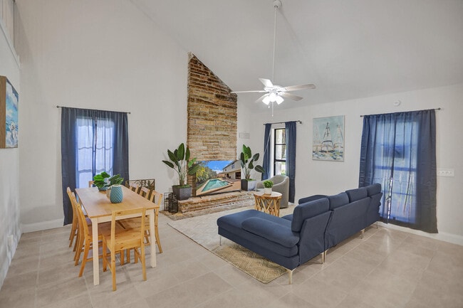 Photo - 3530 Chatelaine Blvd