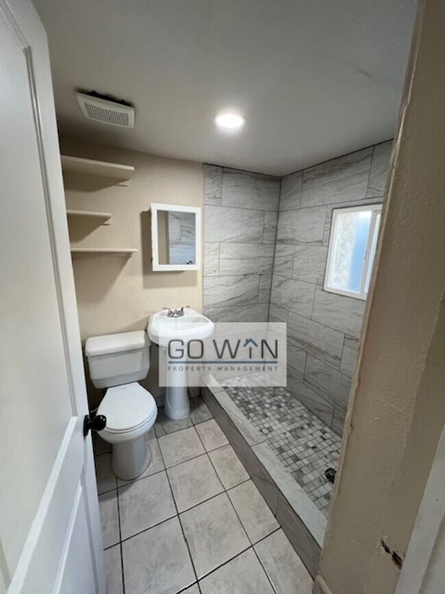 Photo - 3546 W Roosevelt St Unidad A