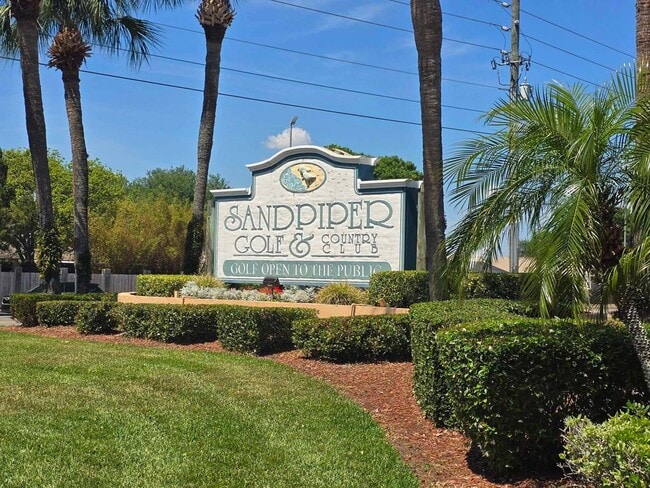 Photo - Beautiful, Furnished 2/2 Home For Rent in ...