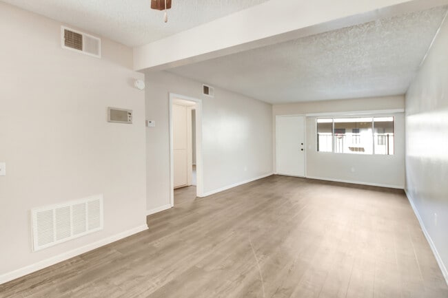 Photo - Chancellor Arms