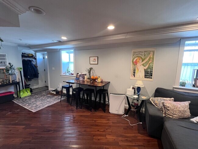 Photo - 142 Centre St Unidad 1