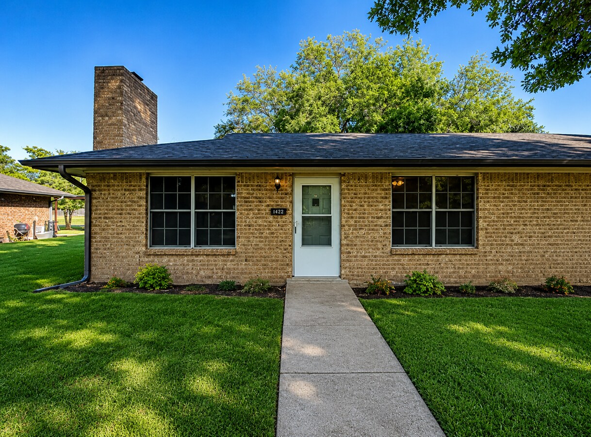 Photo - 3216 Keller Rd