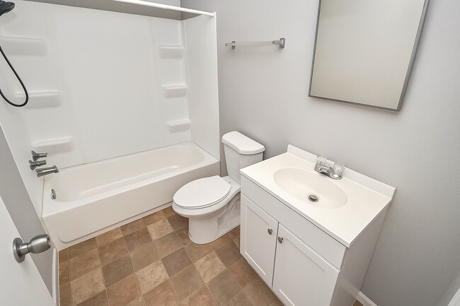 Photo - 1741 N Riley Ave