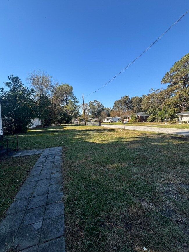 Photo - 2006 Scott Rd