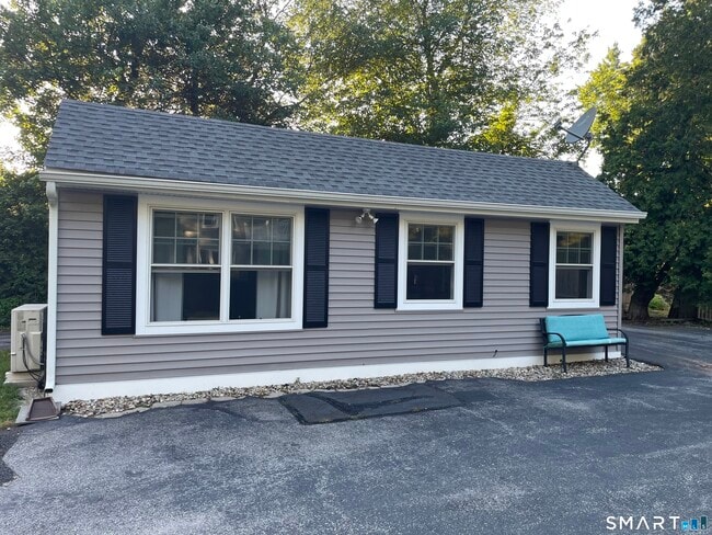 1023 Boston Post Rd