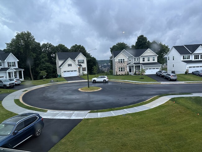 Cul-de-sac - 3212 Vanessa Dr