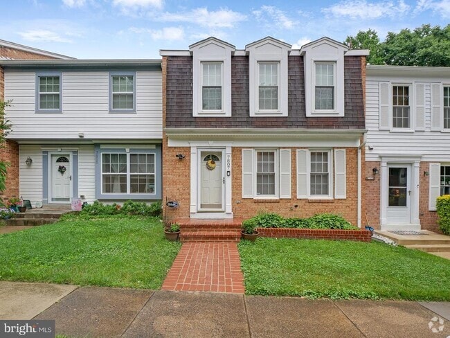 Building Photo - 7807 Groveland Square Rental