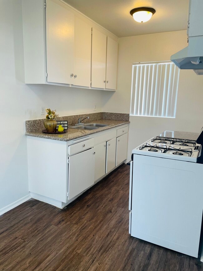 Photo - Cove Apartments