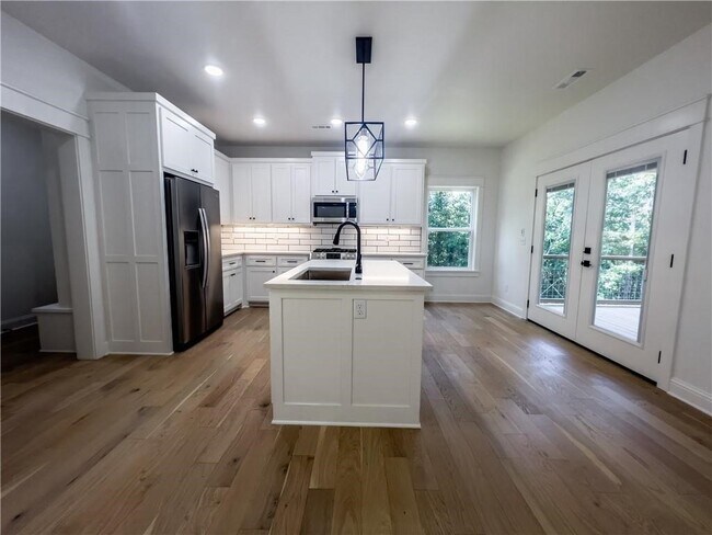 Photo - 8 Rearsby Ln