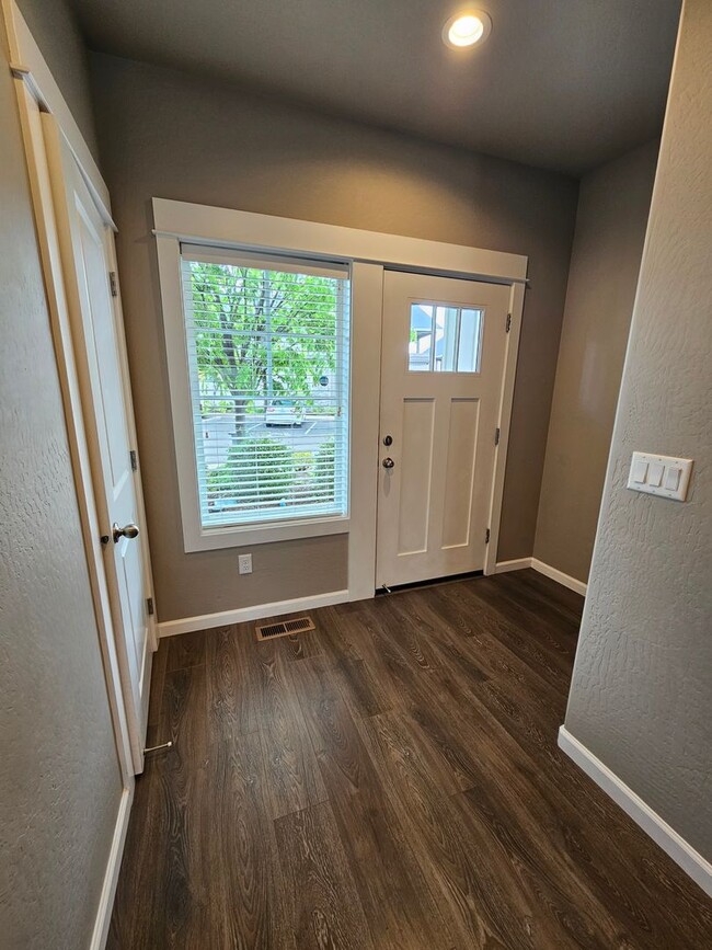 Photo - Beautiful Townhome in East Medford