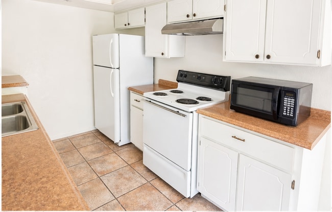 Photo - Green and Lush community, centrally located