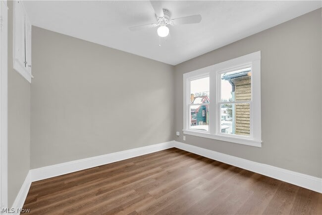 Building Photo - 9409 Denison Ave Unit 2/UP