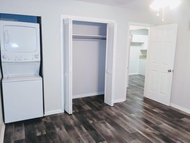 Washer/Dryer in unit - 109 Stroupe Rd Unit 109D