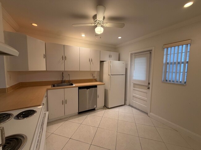 Photo - 8141 SW 24th Ct Unit 106