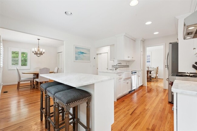 Photo - 72 Bishops Ln