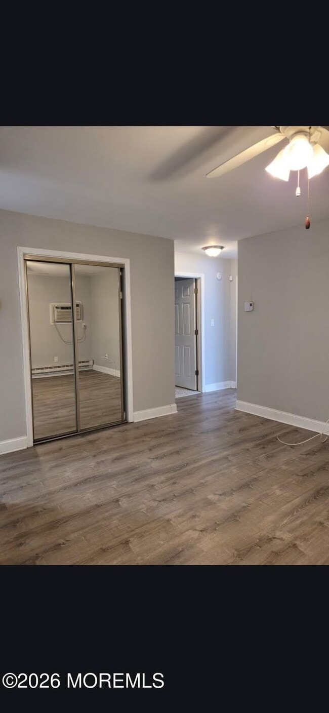 Photo - 115 Amberly Dr