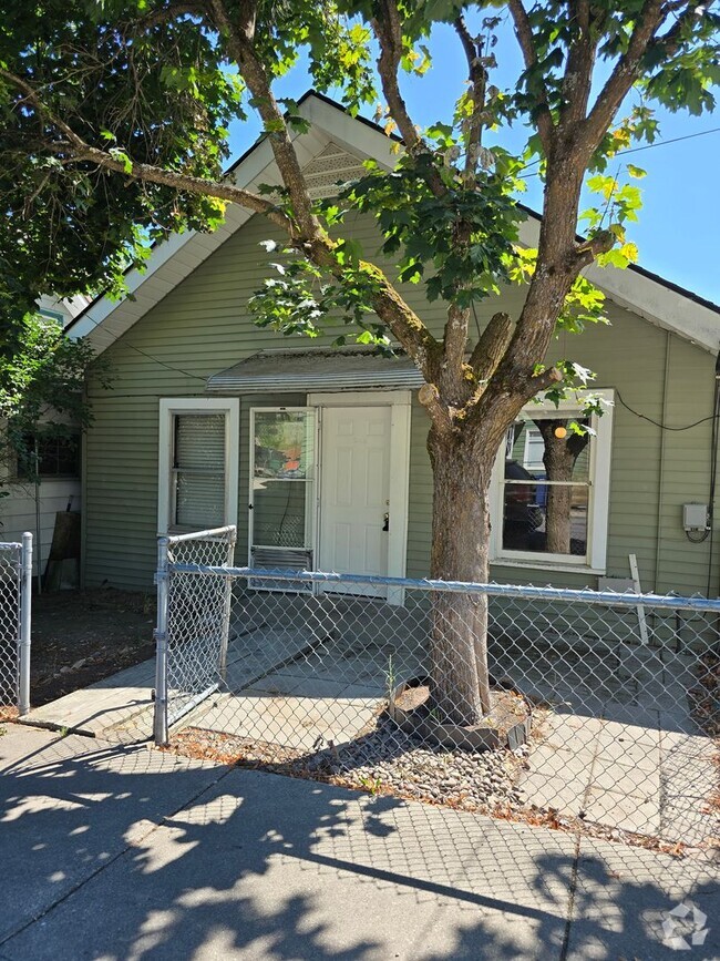 Building Photo - 2 bedroom 1 bath house located in Kellogg,...