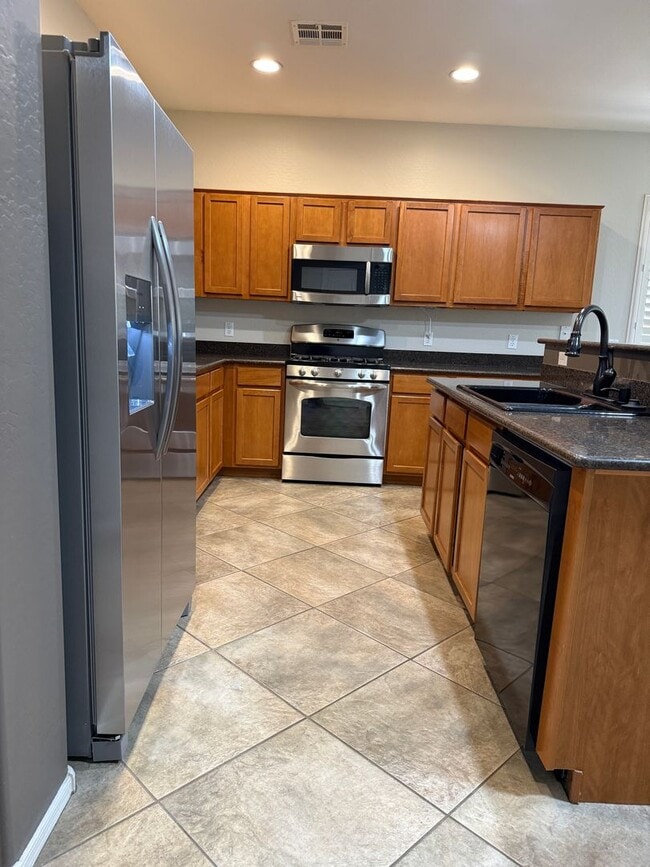 Photo - Beautiful 3 Bedroom + Office/Den In Highlands Ranch, Chino Valley