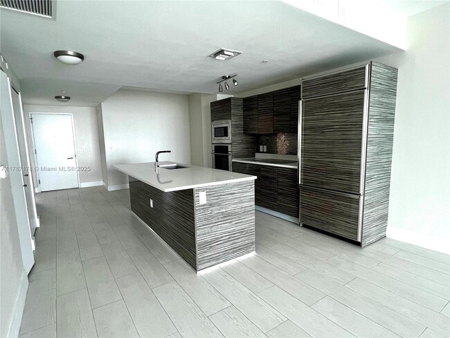 Photo - 460 NE 28th St Unit 1606