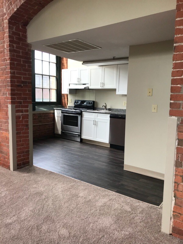 Velvet Mill Apartments For Rent in Manchester, CT