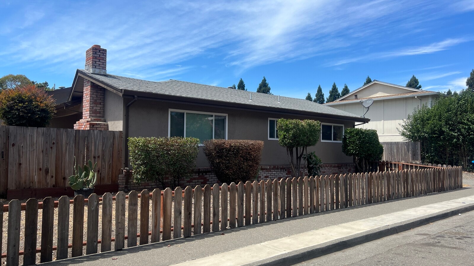 Photo - 1615 Herbert St