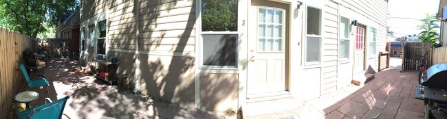 outside - 1832 Spruce St Unit 3