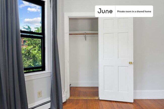 Photo - Room in Shared 4 bed/2 bath home Unit 1A