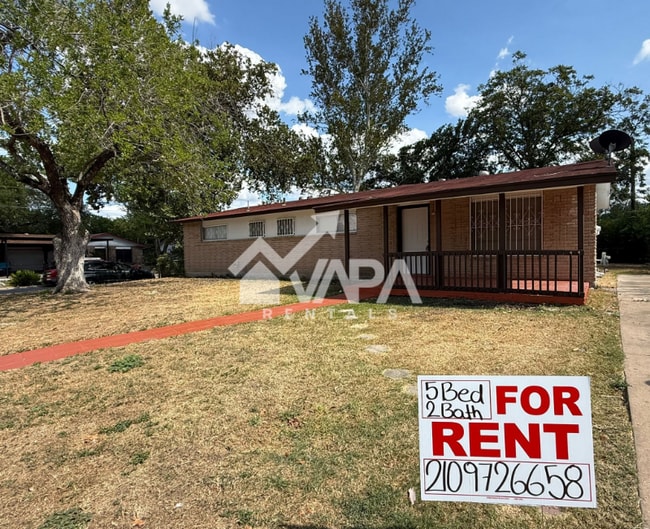 Building Photo - 7802 Quirt Dr Rental