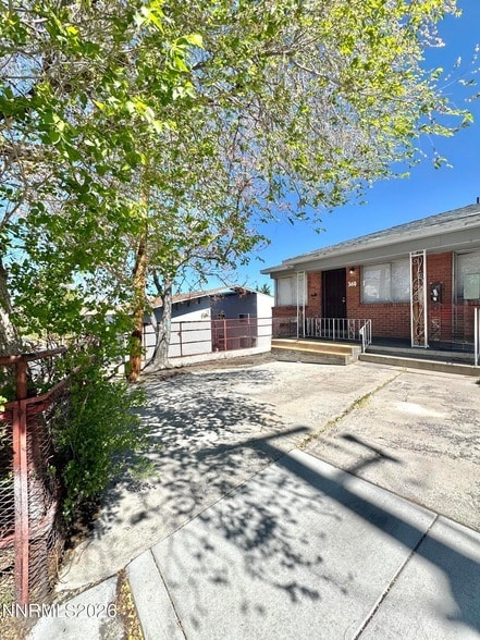 Photo - 360 Wilson Ave