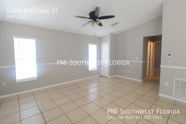 Photo - 5445 Altoona St