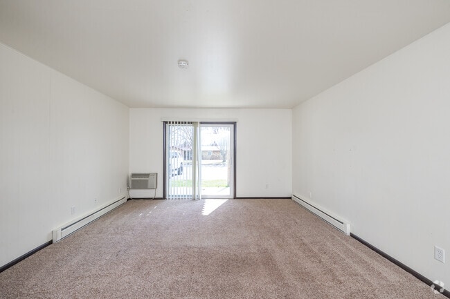 1BR, 1BA - 700SF - Living Room