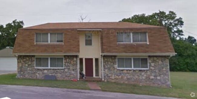 Building Photo - 2 Bedroom in Historical Gallatin! Rental