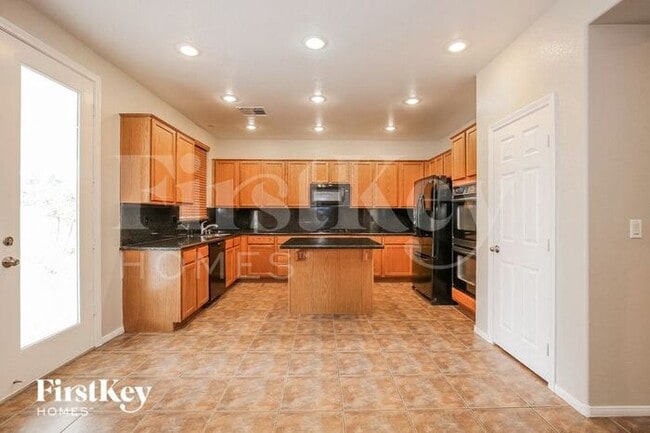 Photo - 7536 Catalina Harbor St